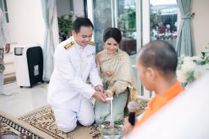 ชุดไทยเจ้าสาว ชุดไทยจักรพรรดิ์ เช่าที่แบมบี้ เวดดิ้ง ห้วยขวาง